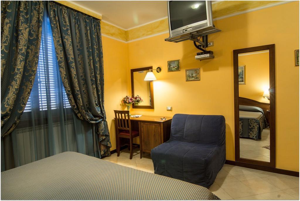 B&B Degli Amici 치암피노 객실 사진